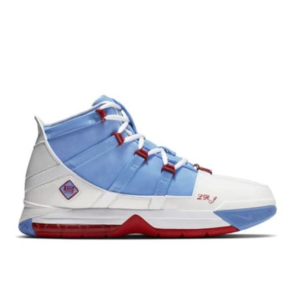 NWT NIKE Zoom LeBron 3 QS Sneaker